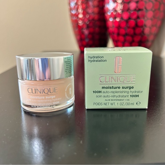 Clinique Other - Clinique Moisture Surge 100H Auto-Replenishing Hydrator Moisturizer 1 oz